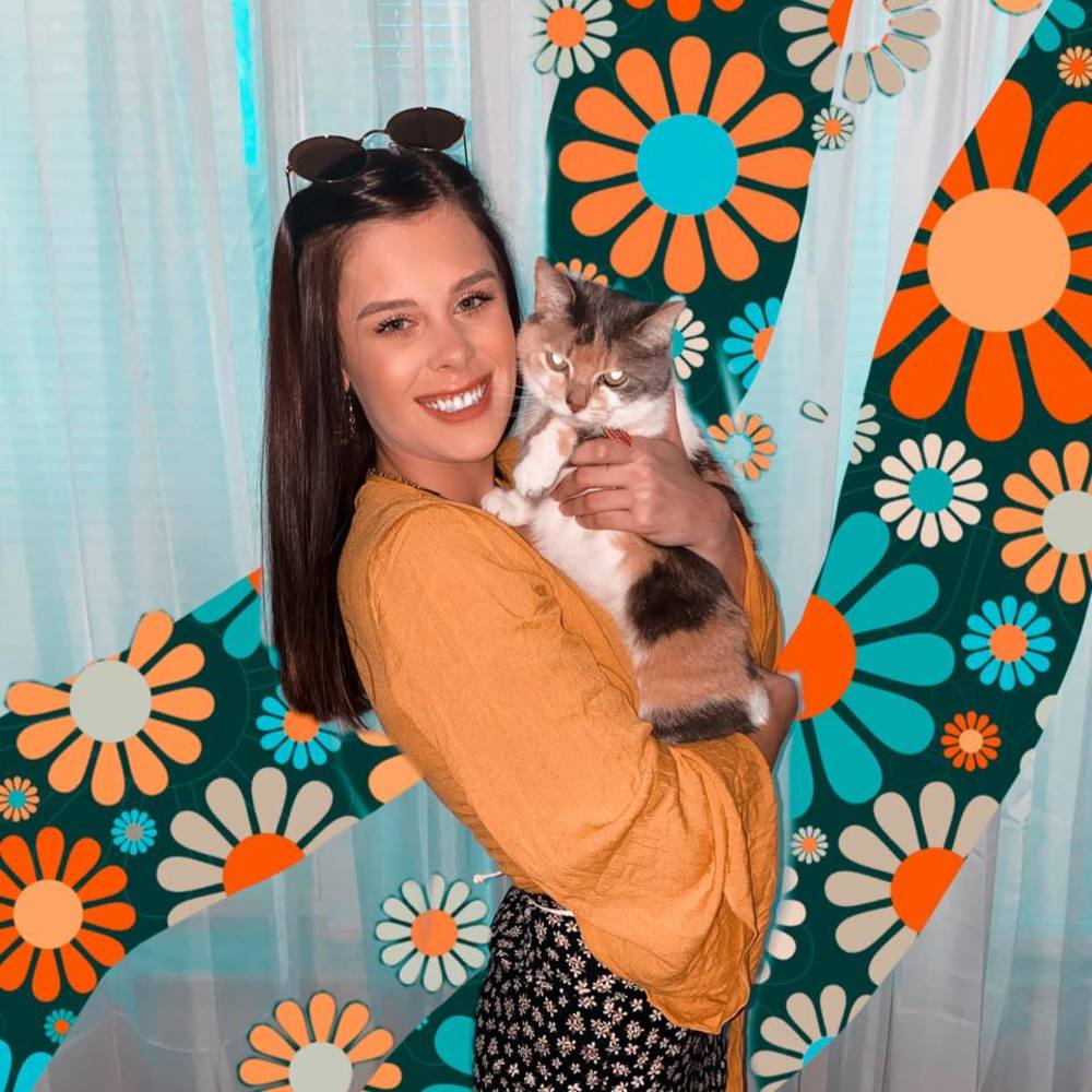 Meet your Posher, Julya